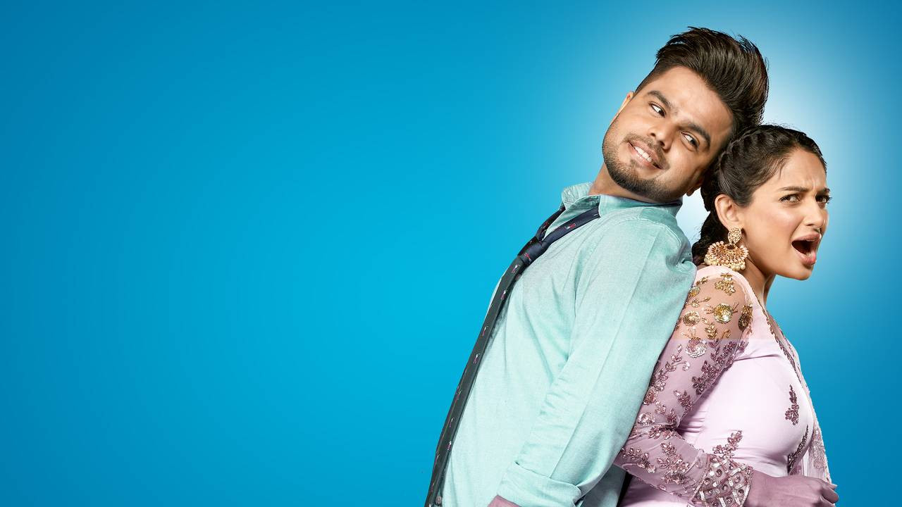 Teri Meri Gal Ban Gayi backdrop