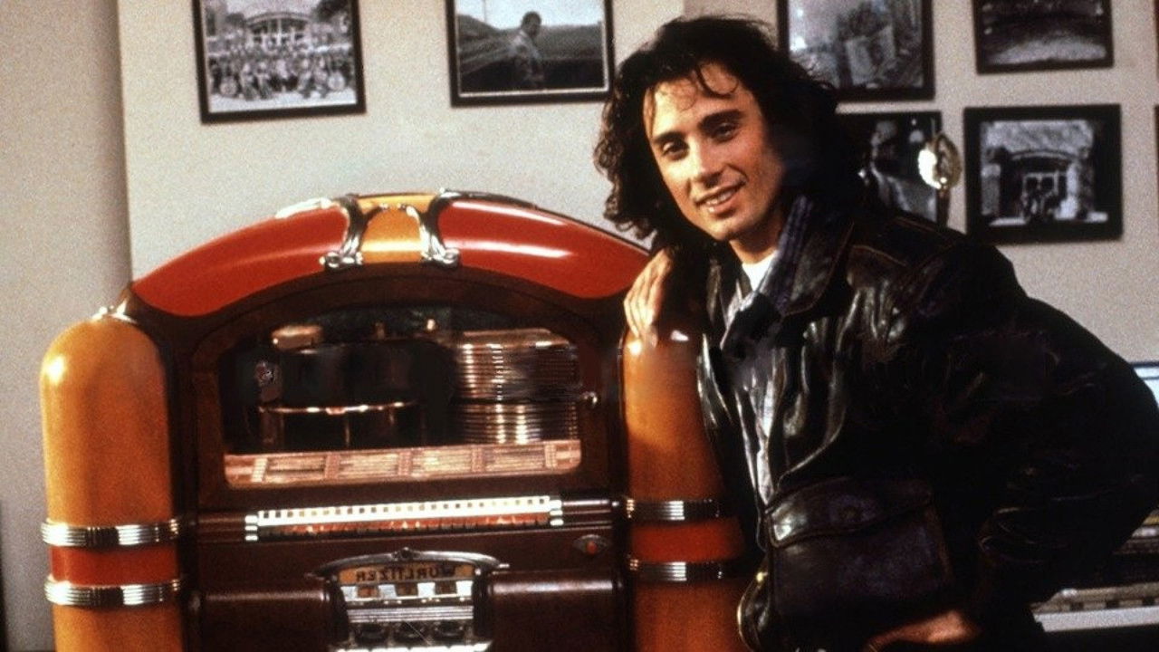 Catch Me... If You Can backdrop