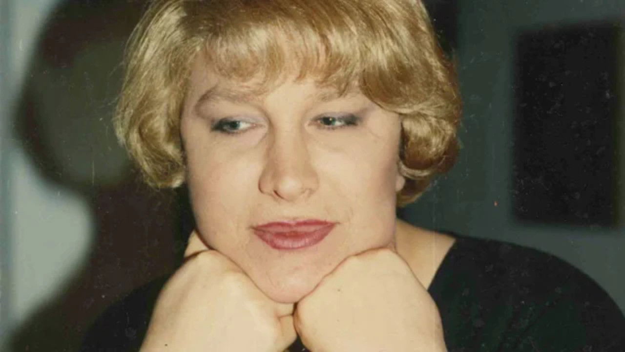 Una nobile rivoluzione backdrop