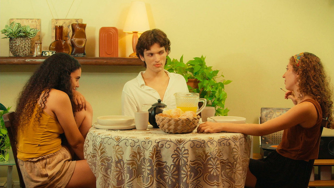 Molho Inglês backdrop