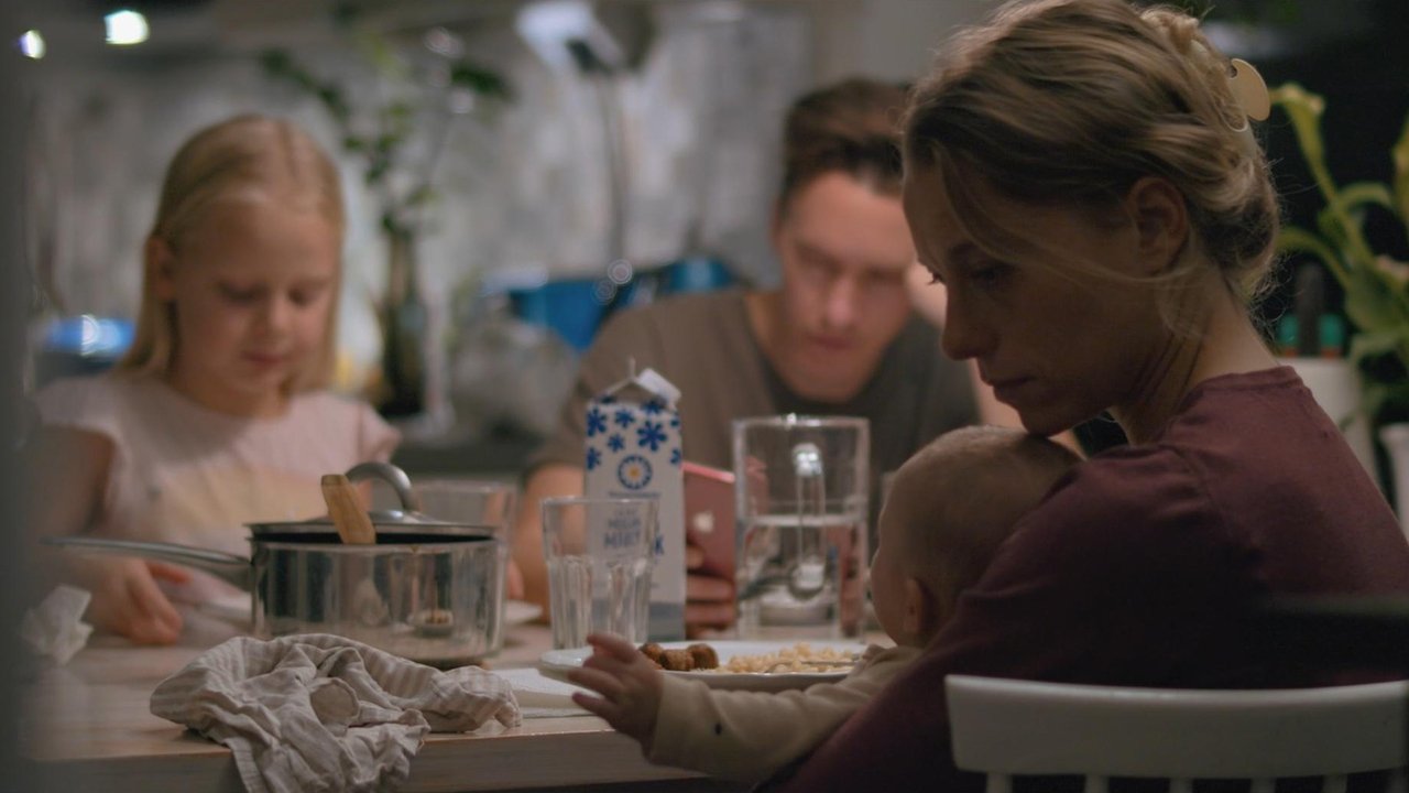 Lykke Post Partum backdrop