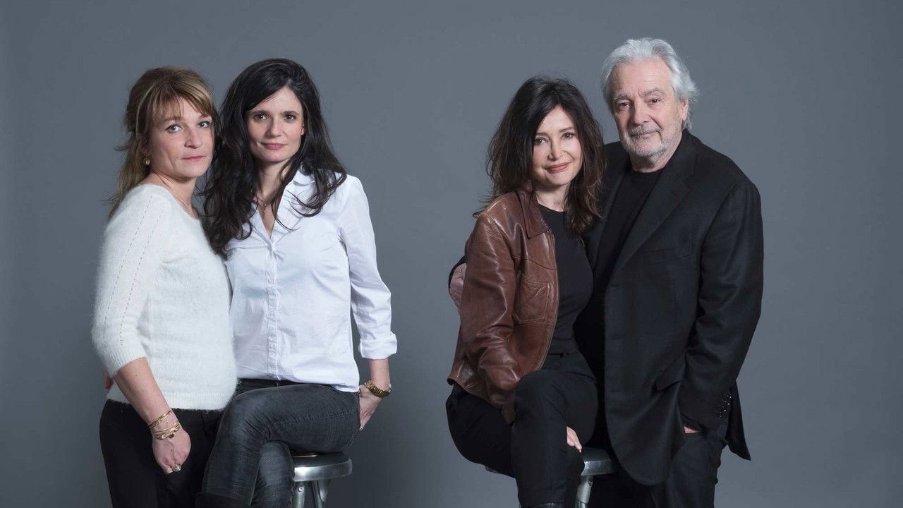 Fallait pas le dire ! backdrop