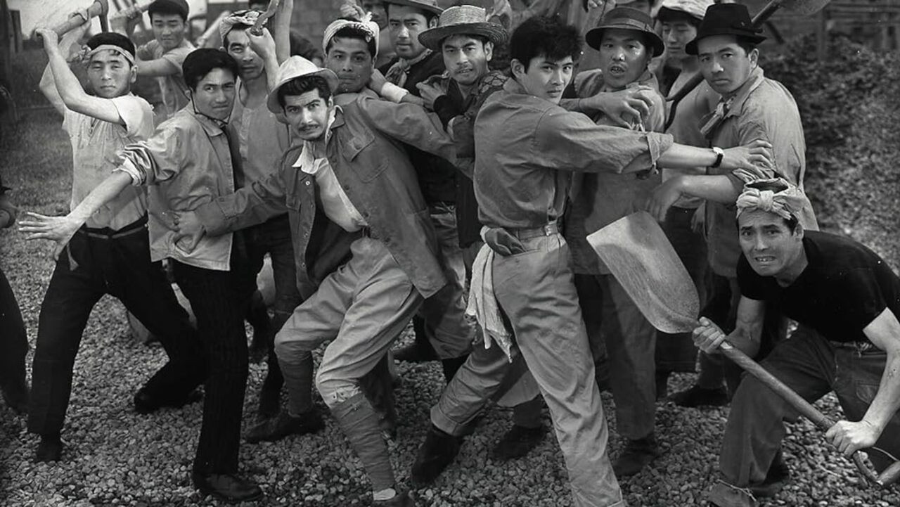 Dynamite ni Hi o Tsukero backdrop