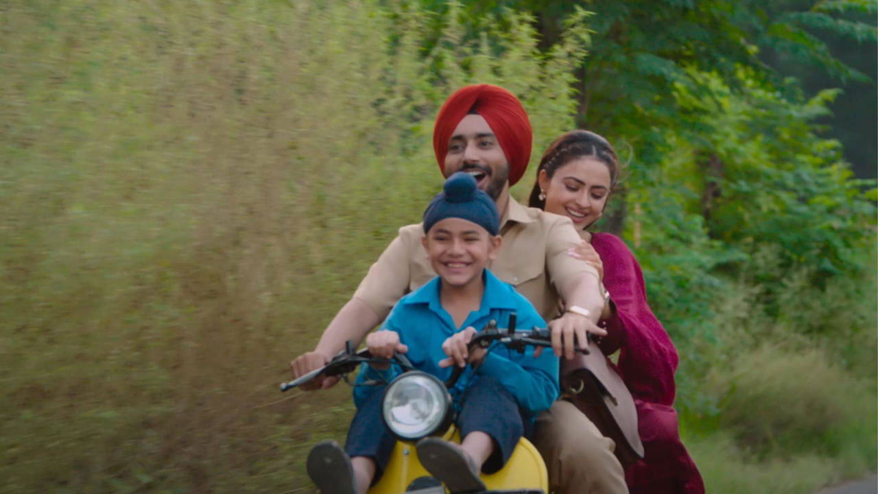 Hoshiar Singh backdrop