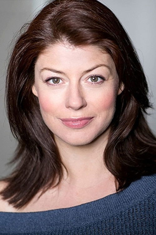 Elizabeth Boag as Georgie