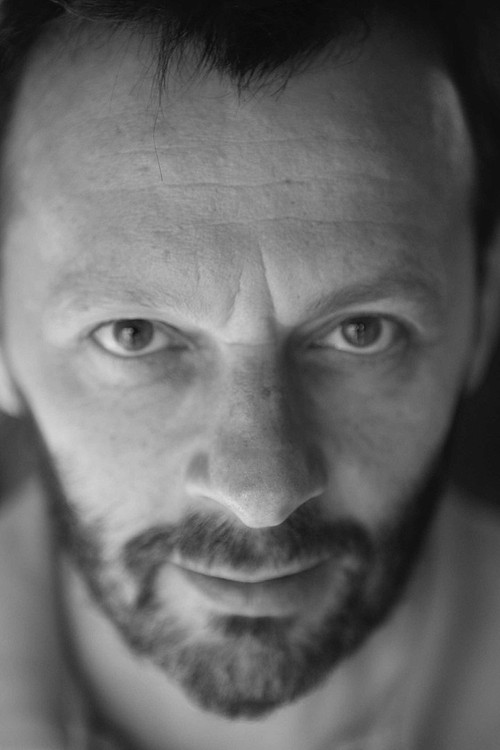 Frédéric Andréi as Jules