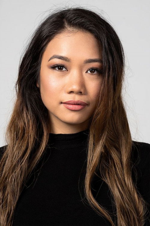 Celina Yuen as Jewel