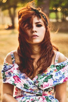 Alejandra Araúz as Josefina Becerra