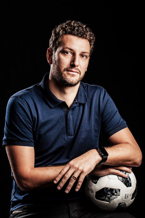 Elano Blumer as Himself