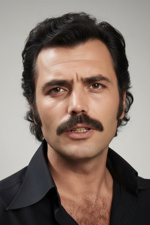 Cengiz Öktem as Yıkım Ekibi Personeli