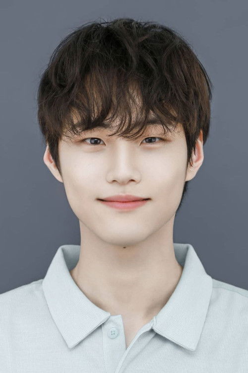 Kwon Tae Eun as Contestant