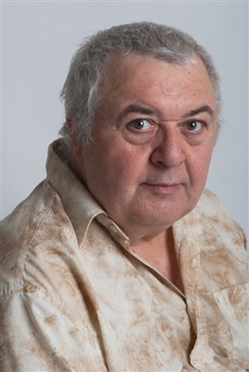 Jean-Michel Ropers as Patron du bar