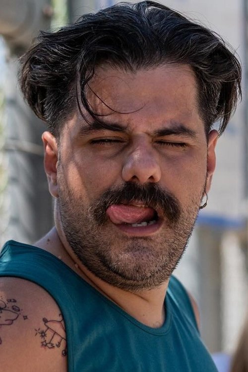 Thanasis Passas as Γιατρός