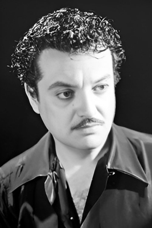 Luis Aceves Castañeda as Priest