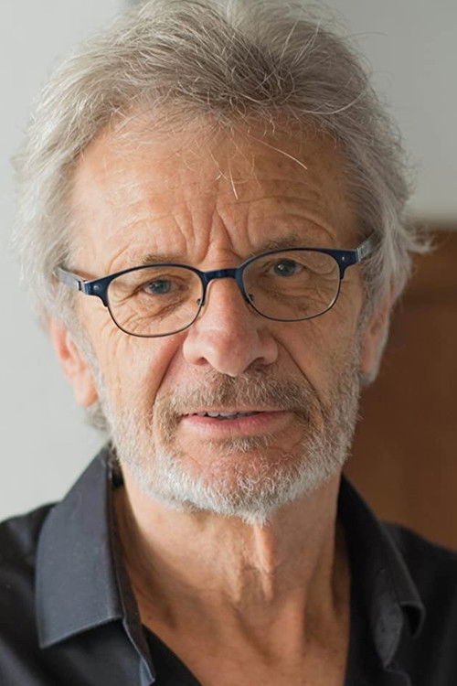 Mario Pecqueur as Maxime