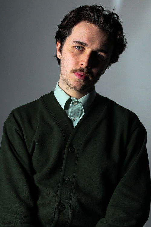 Mohan Welstand-Keryk as Waiter