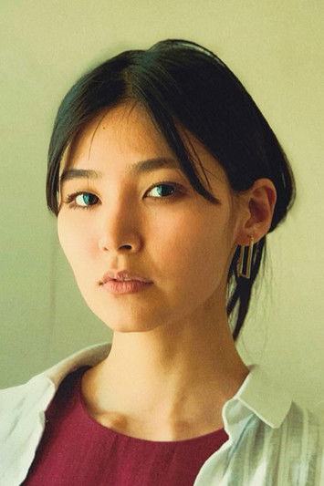 Aliman Ryspekova as Meerim