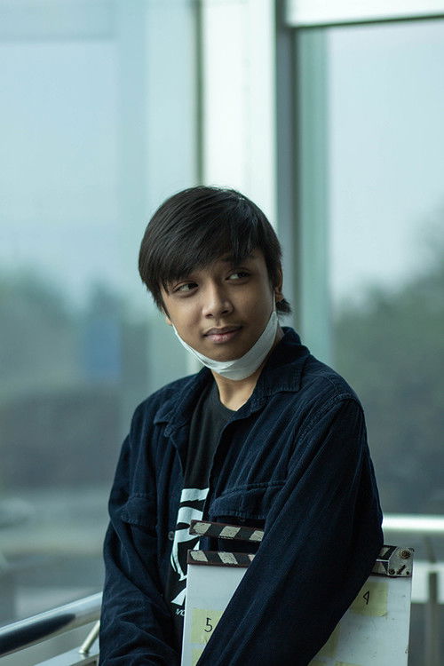 Pramot Numsinlark as Self (Voice)