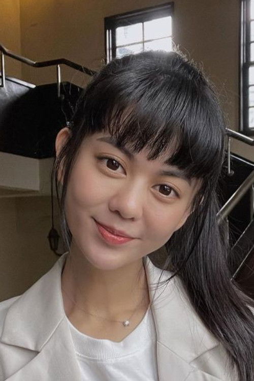 Ping-Ya Tai as Li-mei