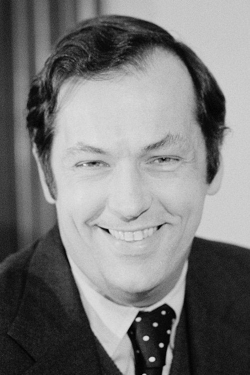 Bill Bradley as Self