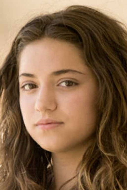 Denise Maestre as Clara Pastor