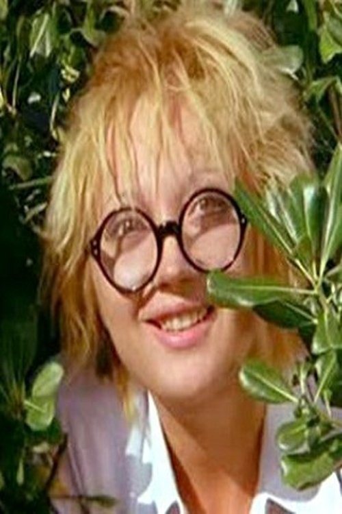 Angela Doria as Doreen