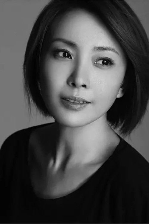 Liu Weiwei as 徐文丽