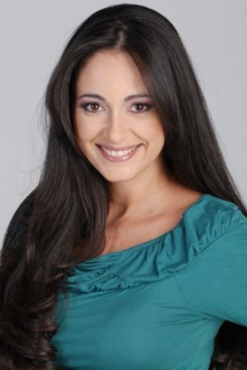 Gabriela Sobrado as Movilero 3