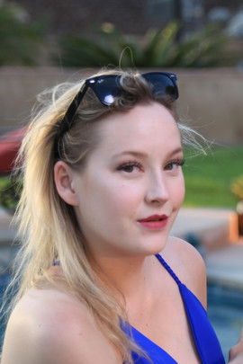 SmartyKat314 as The Niece