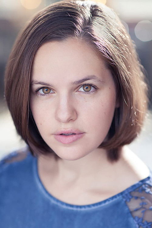 Sophie Tergeist as Liz