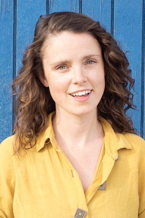 Lori Campbell as Lola