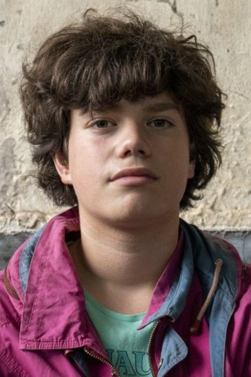 Alfonso Gonzalez Lesca as Alfonso