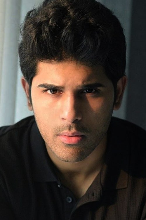Allu Sirish as 