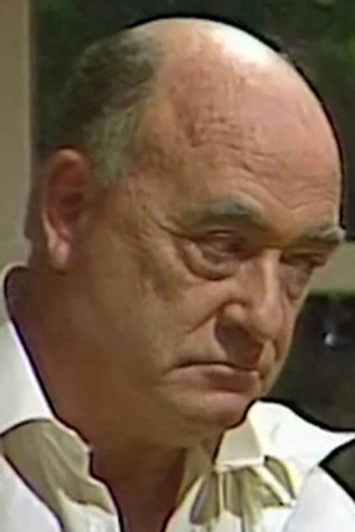 Kevin Healy as Store Manager