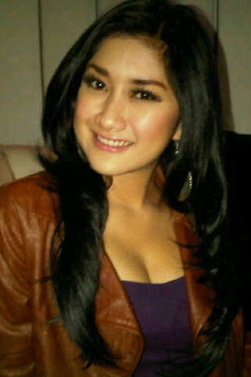 Shinta Putri as Diva