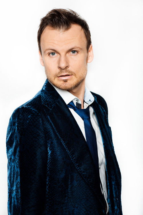 Daniel Zawadzki as Szeregowy