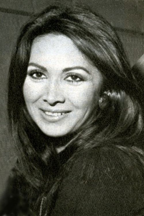 Silvia Monelli as Signora Giannelli