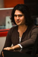 Julian Coryell as Guitar