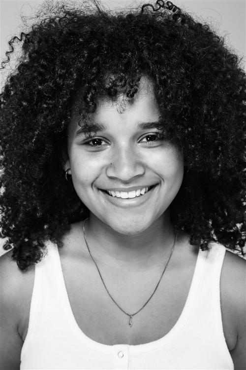 Gloria Colston as Gloria