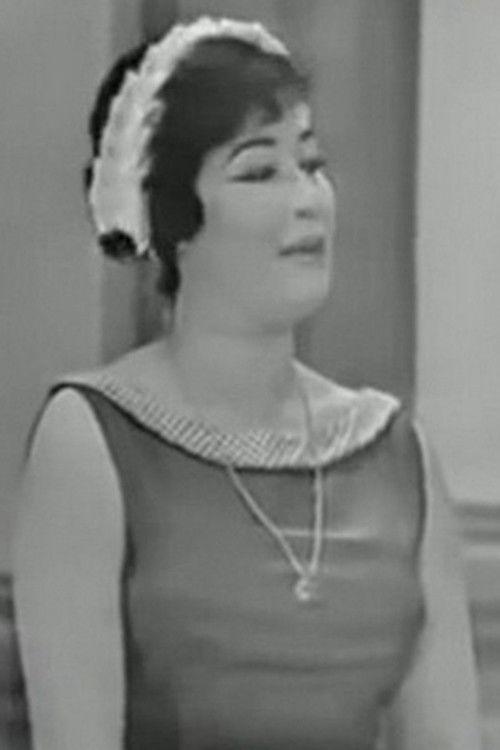 فكرية كامل as غزالة بنت سليمان بك