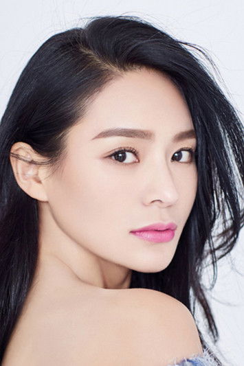 Tian Mutong as Yang Jiang's mother