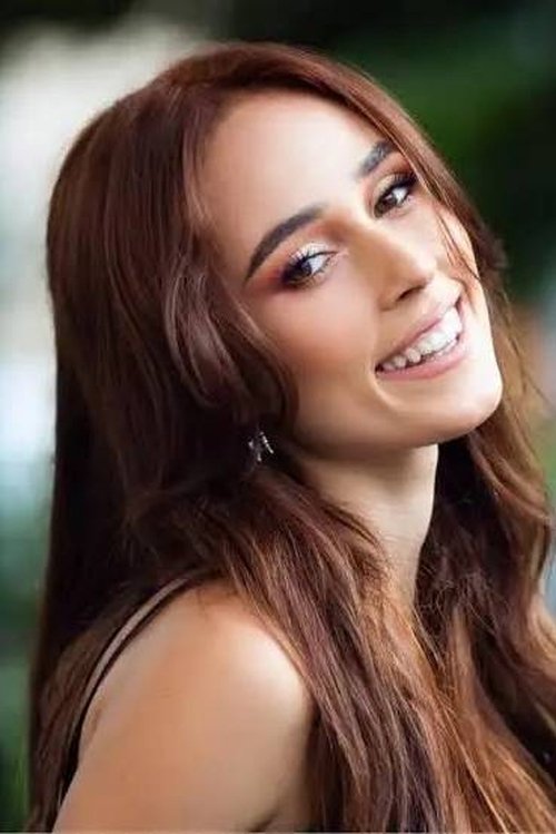 Andra Gogan as Selena