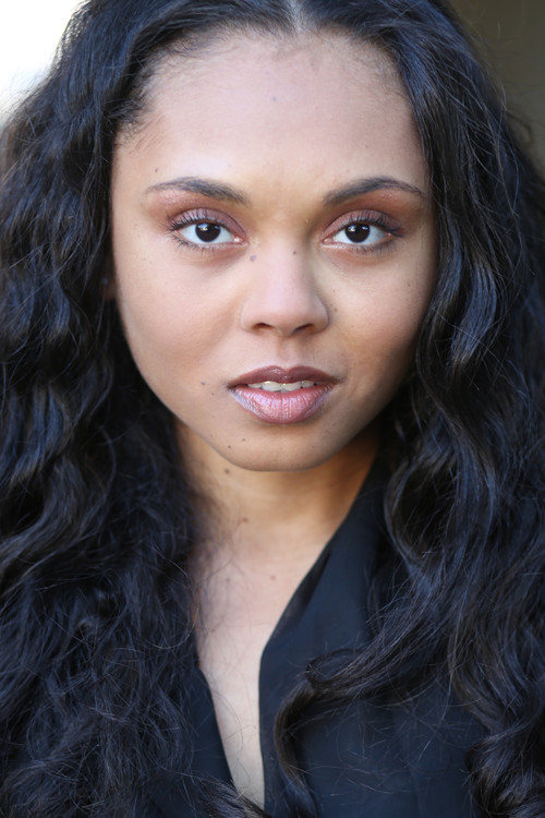 Kiami Davael as Lavender