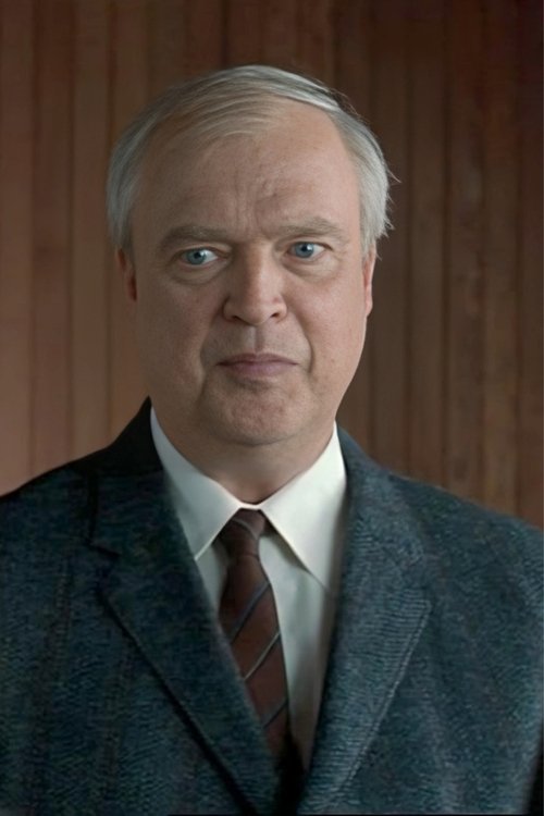 Larry Reese as Mr. Freeman