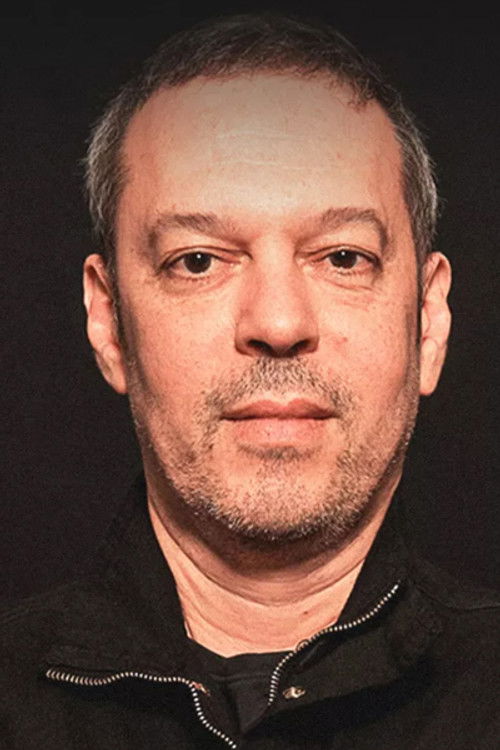 Dé Palmeira as Self