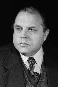 Carlos Wallenstein as Boudha (as Karl Wallenstein)