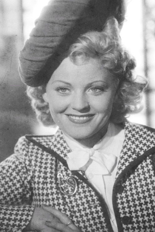 Doris Söderström as Lilly Bergström