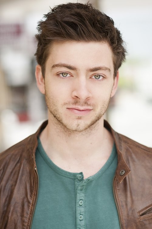 Adam Schmerl as Jason Creswell