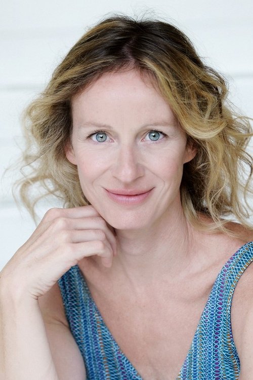 Roberta Rovelli as Stella Ronchi