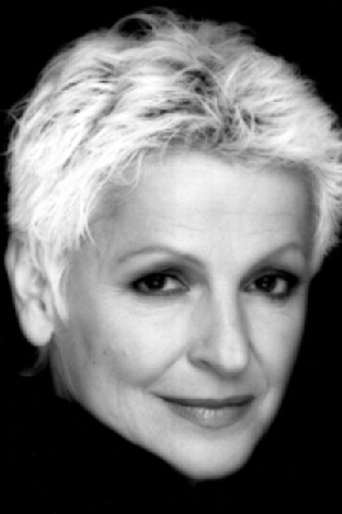 Diane Arcand as Suzanne